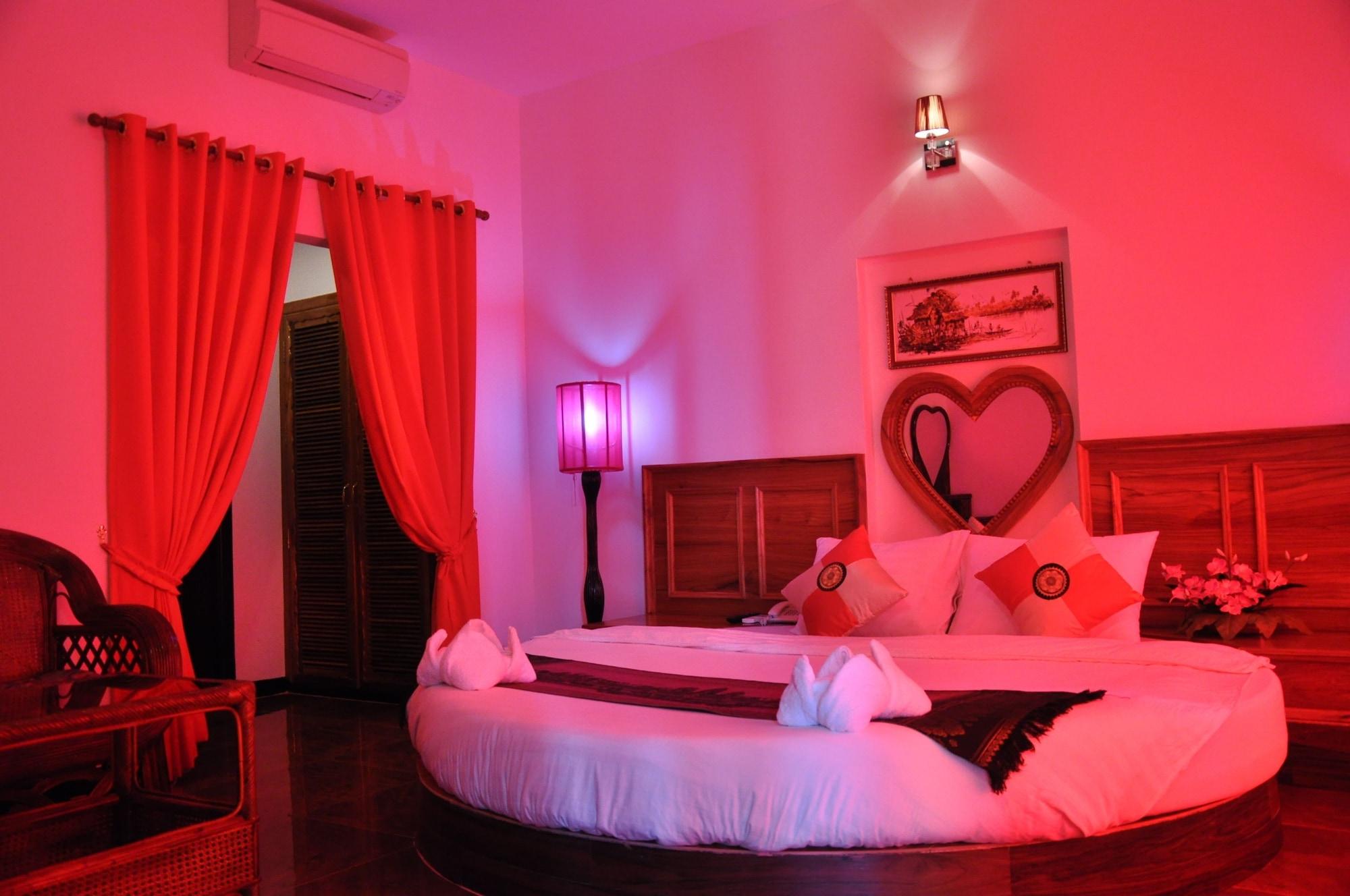 Vimean Sovannaphoum Resort Battambang Exterior foto